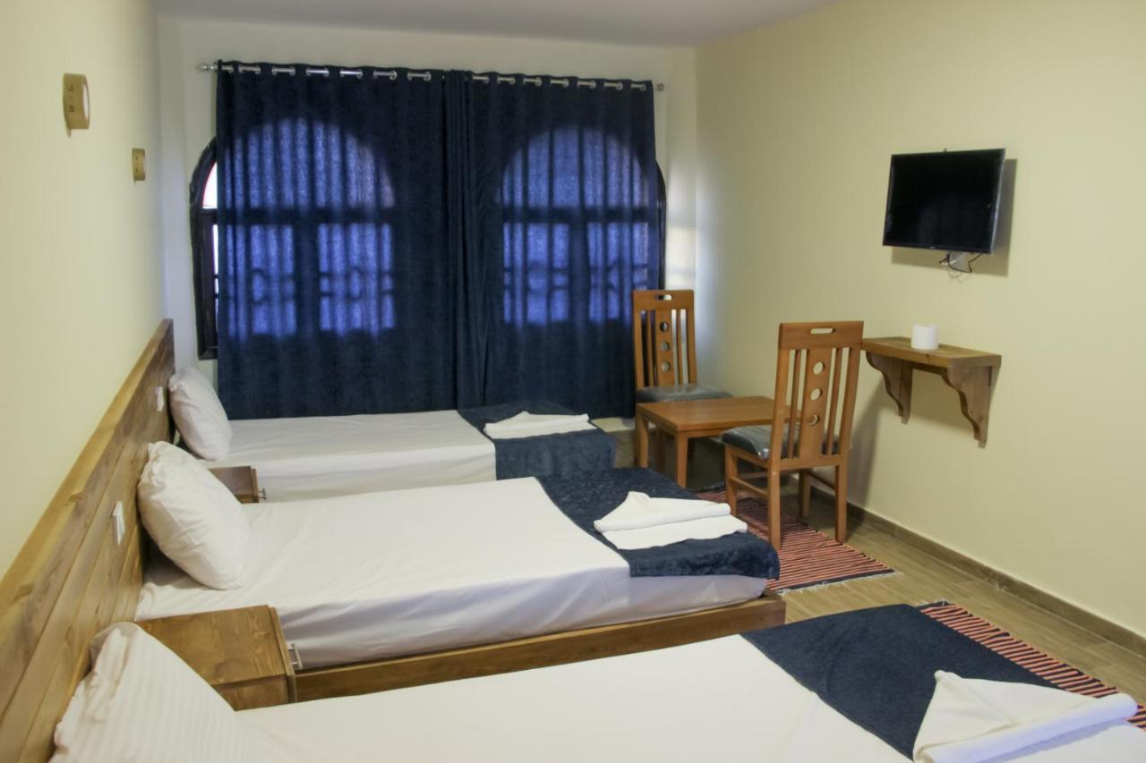 Yassmina Hotel 达哈布 外观 照片